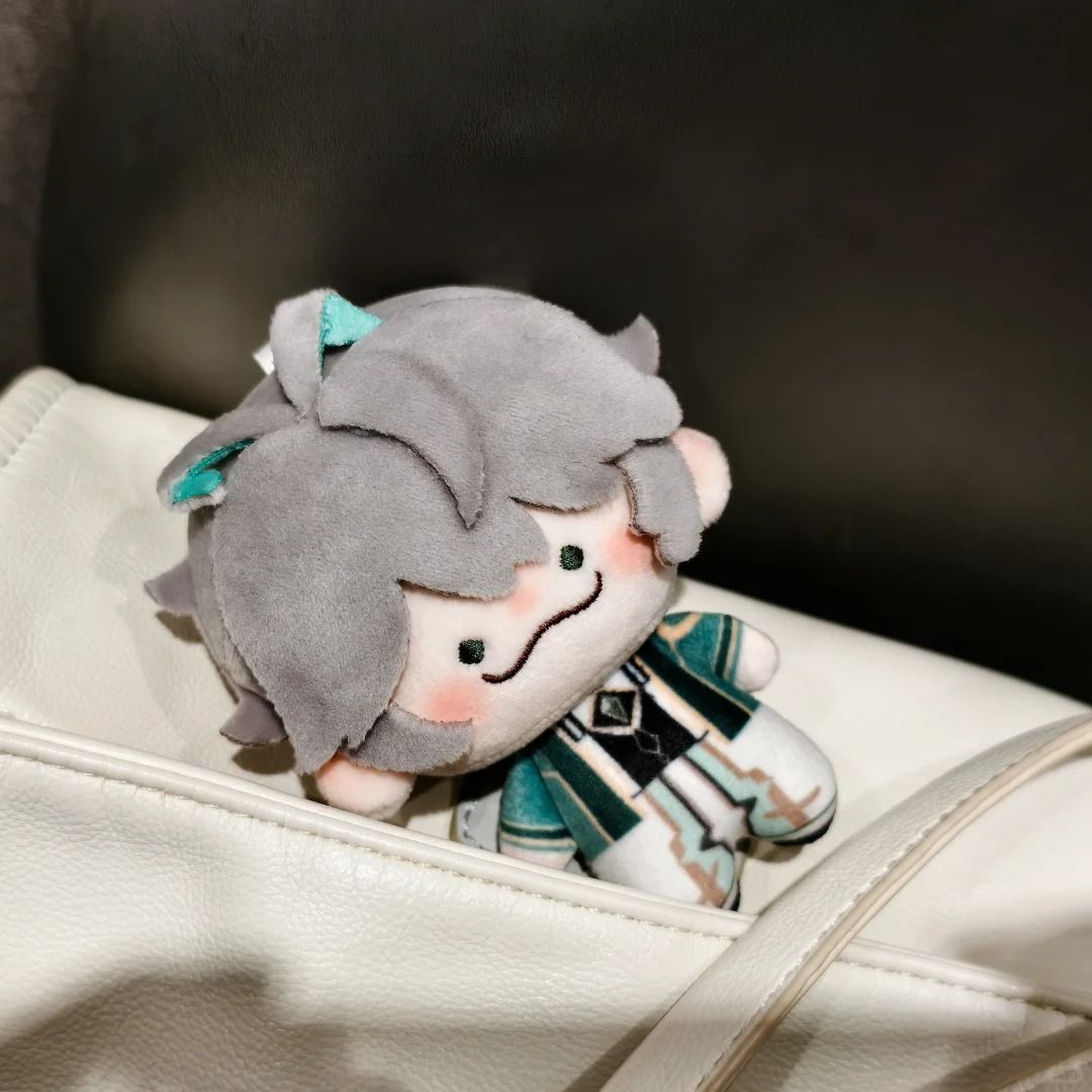 دمية محشوة لشخصية ألهيثام من أ - مراجعة Cosplay Plushie Prop وسعره