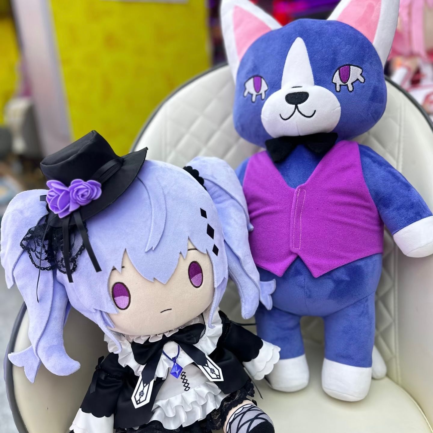دمية أنيمي إلسي من سلسلة أسيد  - مراجعة Cosplay Plushie Prop وسعره